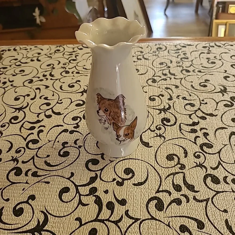 Pomeranian and Chihuahua  Vase